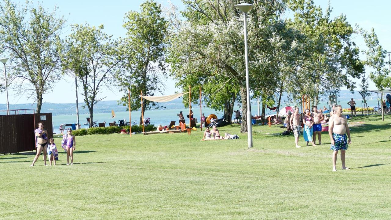 Familia Camping Balaton Hotell Balatonoszod Eksteriør bilde