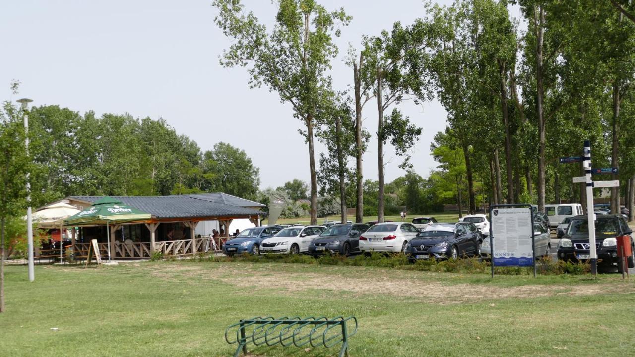 Familia Camping Balaton Hotell Balatonoszod Eksteriør bilde